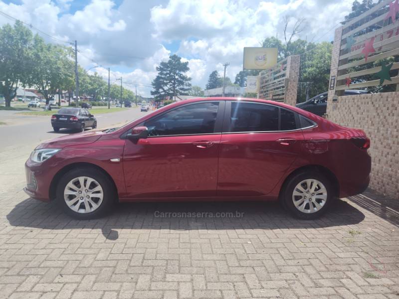 CHEVROLET - ONIX - 2019/2020 - Vermelha - R$ 59.900,00