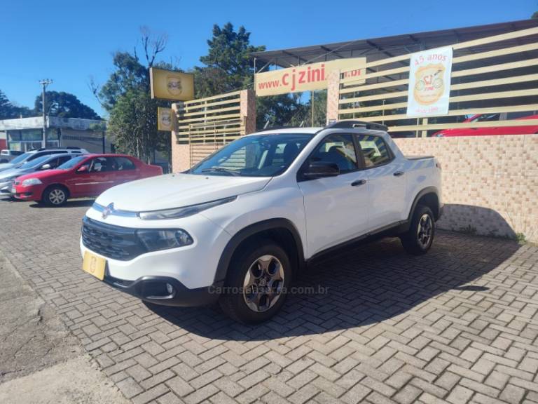 FIAT - TORO - 2016/2017 - Branca - R$ 84.900,00
