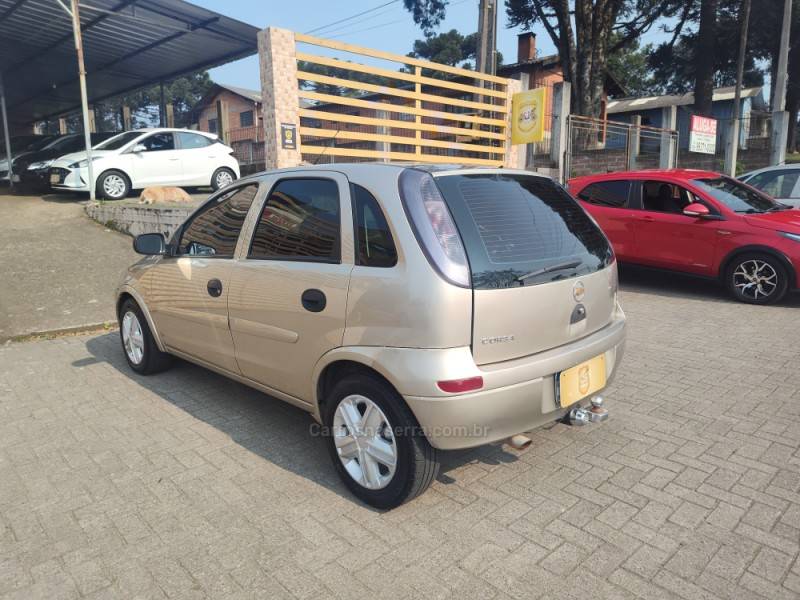 CHEVROLET - CORSA - 2012/2012 - Bege - R$ 31.900,00