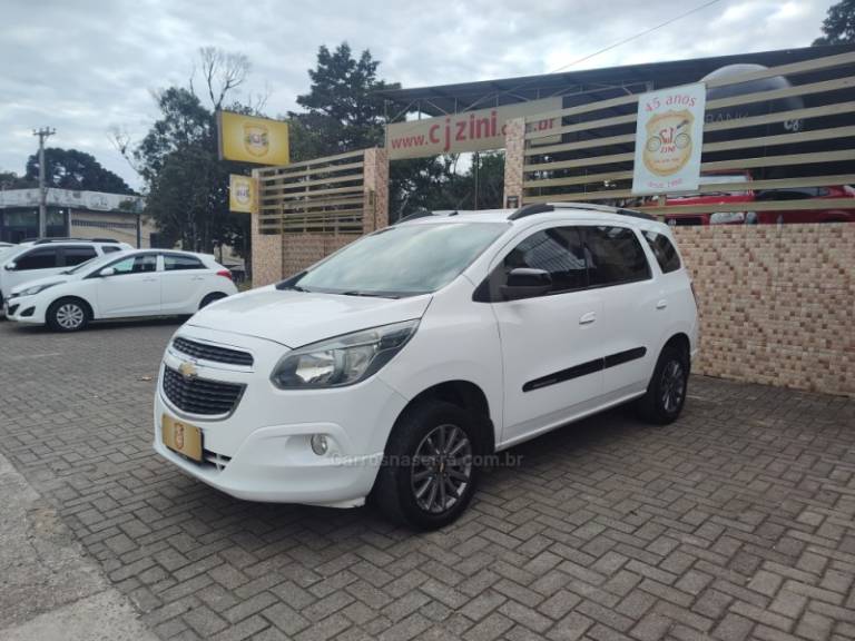 CHEVROLET - SPIN - 2014/2015 - Branca - R$ 44.900,00