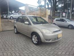 FORD - FIESTA - 2006/2007 - Prata - R$ 21.900,00