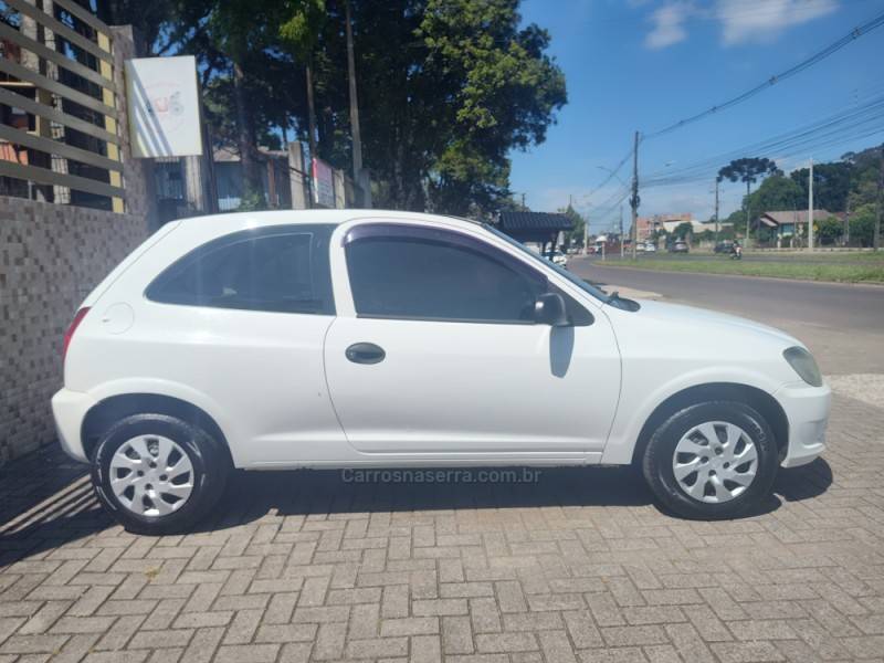 CHEVROLET - CELTA - 2012/2013 - Branca - R$ 22.900,00