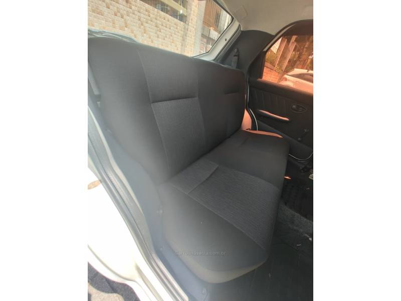 FIAT - PALIO - 2010/2011 - Branca - R$ 26.900,00