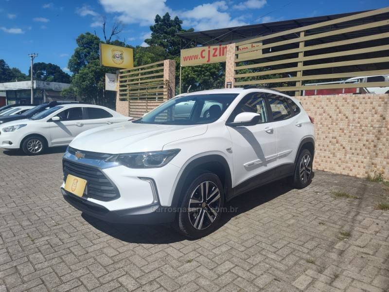 CHEVROLET - TRACKER - 2023/2024 - Branca - R$ 105.900,00