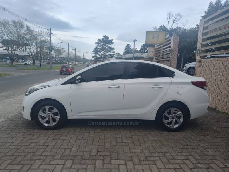 HYUNDAI - HB20S - 2016/2016 - Branca - R$ 62.900,00
