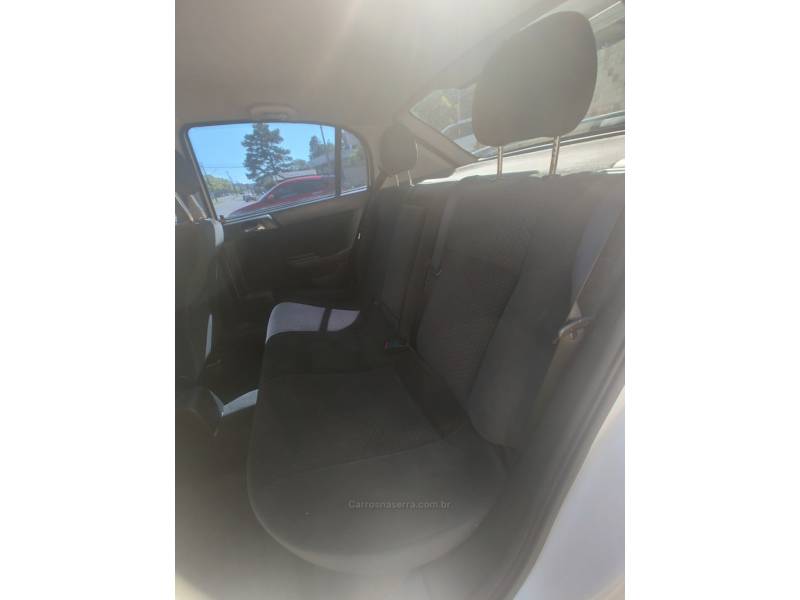 CHEVROLET - ASTRA - 2010/2011 - Branca - R$ 39.900,00