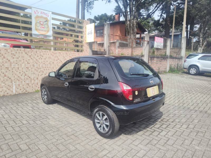 CHEVROLET - CELTA - 2009/2010 - Preta - R$ 26.900,00