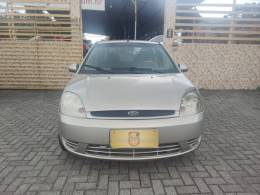 FORD - FIESTA - 2006/2007 - Prata - R$ 21.900,00