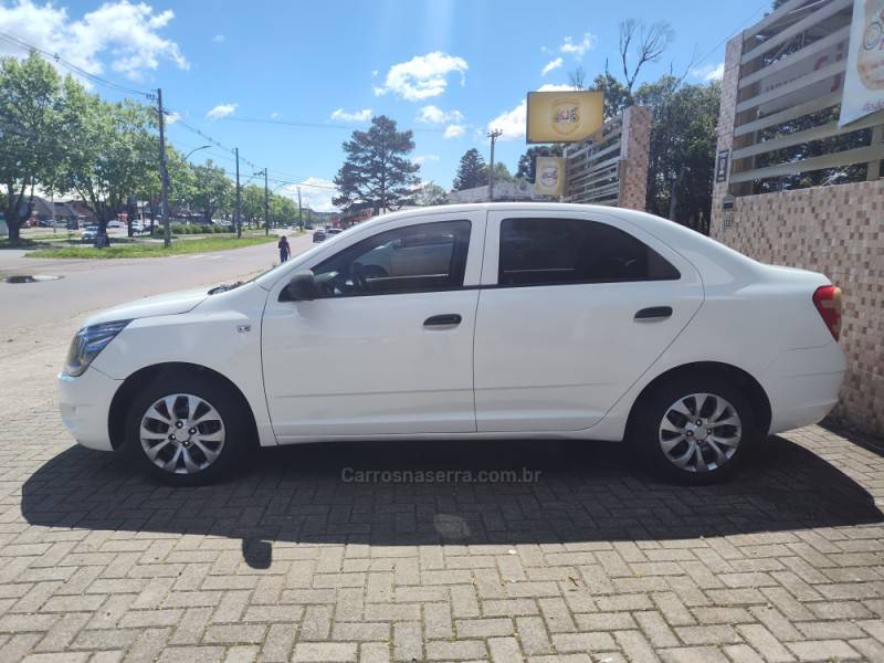 CHEVROLET - COBALT - 2011/2012 - Branca - R$ 32.900,00
