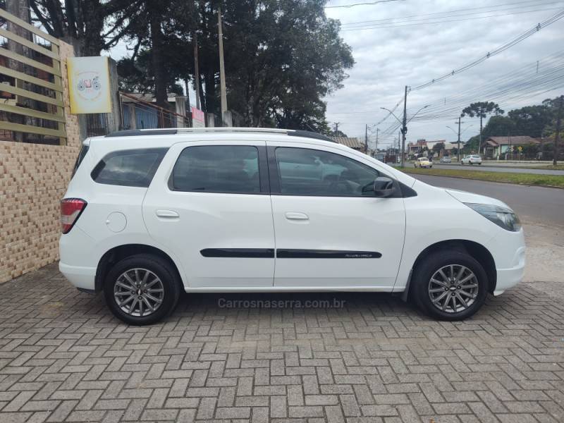 CHEVROLET - SPIN - 2014/2015 - Branca - R$ 44.900,00