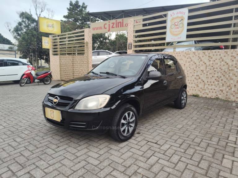 CHEVROLET - CELTA - 2009/2010 - Preta - R$ 24.900,00
