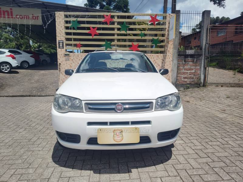 FIAT - PALIO - 2010/2011 - Branca - R$ 26.900,00