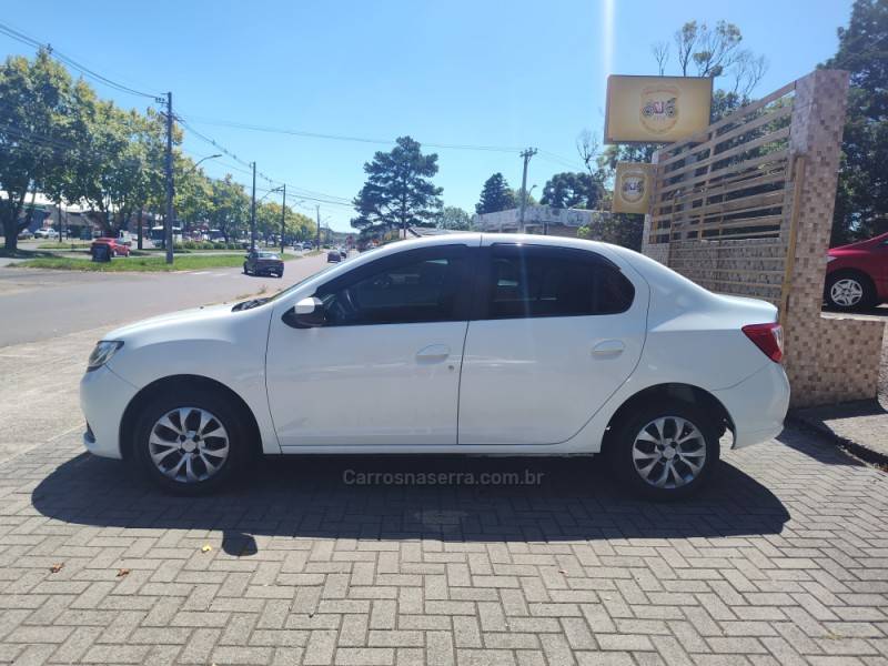 RENAULT - LOGAN - 2014/2015 - Branca - R$ 35.900,00