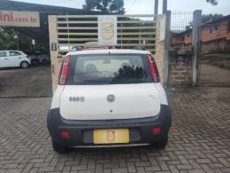 FIAT - UNO - 2011/2012 - Branca - R$ 29.900,00