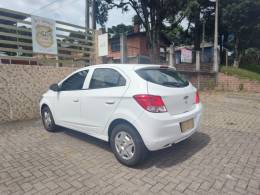 CHEVROLET - ONIX - 2014/2015 - Branca - R$ 45.900,00