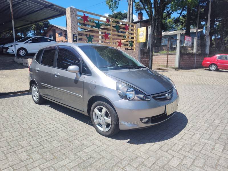 HONDA - FIT - 2008/2008 - Cinza - R$ 32.900,00