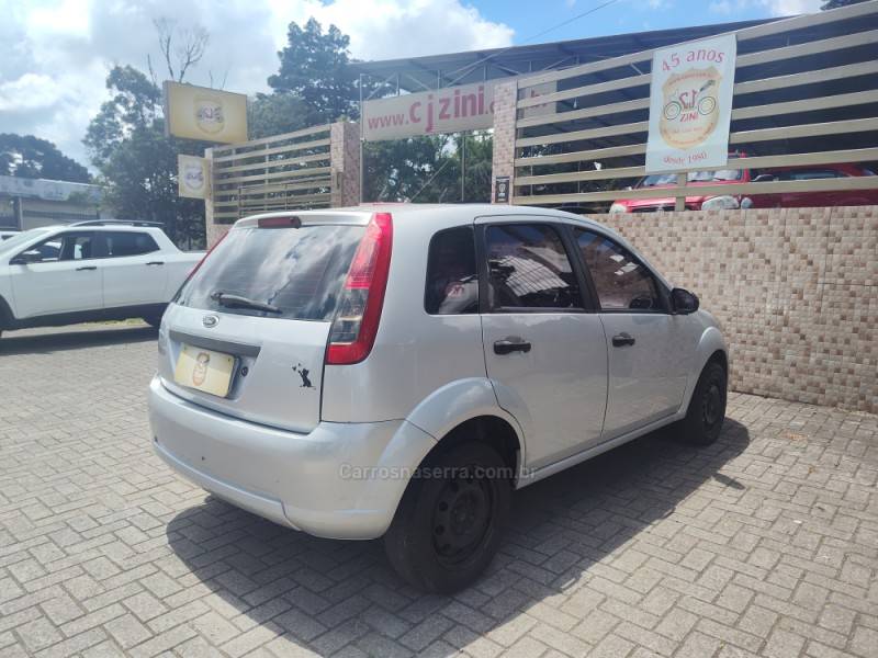 FORD - FIESTA - 2011/2012 - Prata - R$ 19.900,00