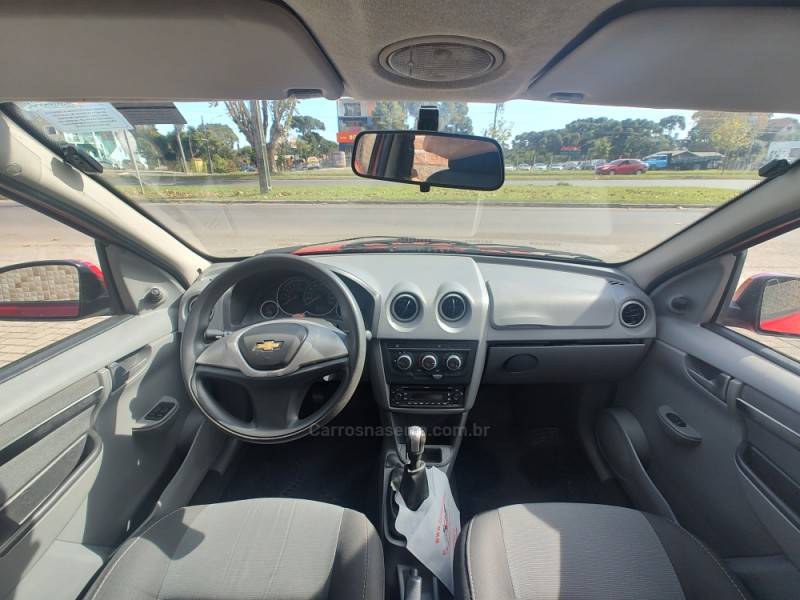 CHEVROLET - PRISMA - 2011/2012 - Vermelha - R$ 29.900,00