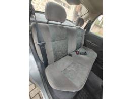 CHEVROLET - CORSA - 2001/2001 - Cinza - R$ 13.500,00