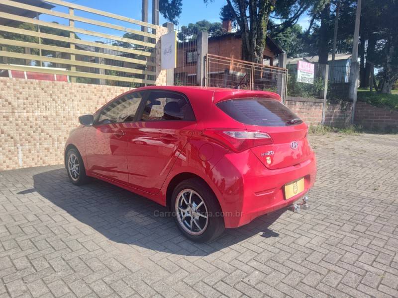 HYUNDAI - HB20 - 2014/2015 - Vermelha - R$ 51.900,00