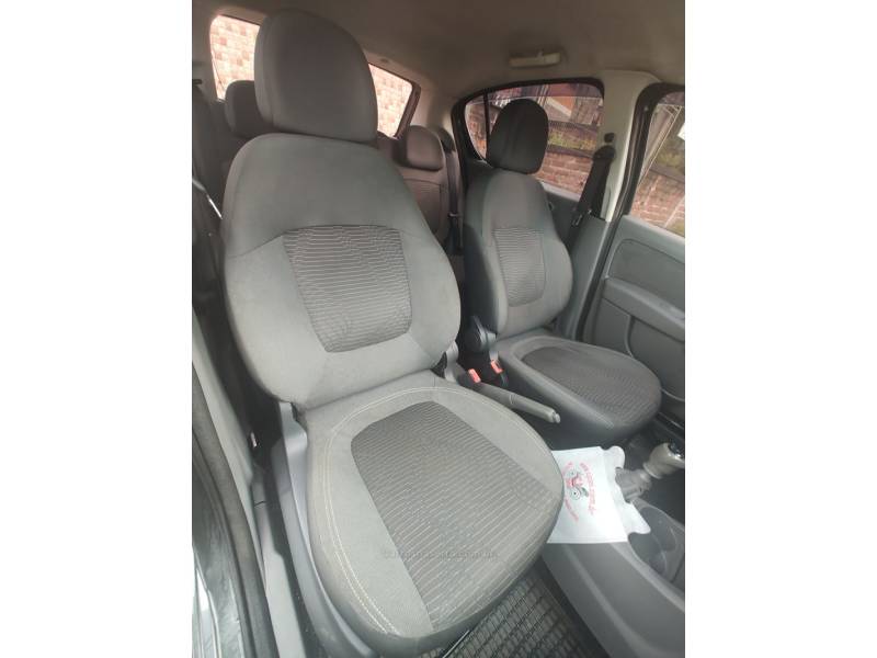 FIAT - PALIO - 2012/2012 - Cinza - R$ 33.900,00