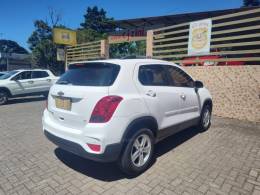 CHEVROLET - TRACKER - 2017/2018 - Branca - R$ 73.900,00