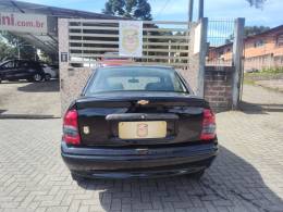 CHEVROLET - CLASSIC - 2004/2005 - Preta - R$ 17.900,00