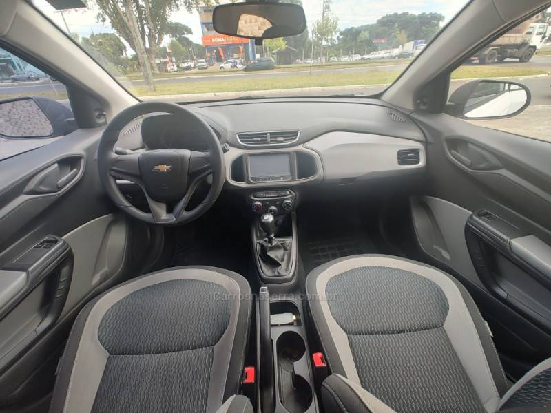 CHEVROLET - ONIX - 2014/2015 - Branca - R$ 45.900,00