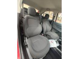 CHEVROLET - ONIX - 2014/2014 - Vermelha - R$ 45.900,00