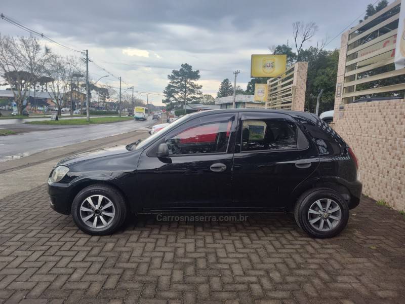 CHEVROLET - CELTA - 2009/2010 - Preta - R$ 26.900,00