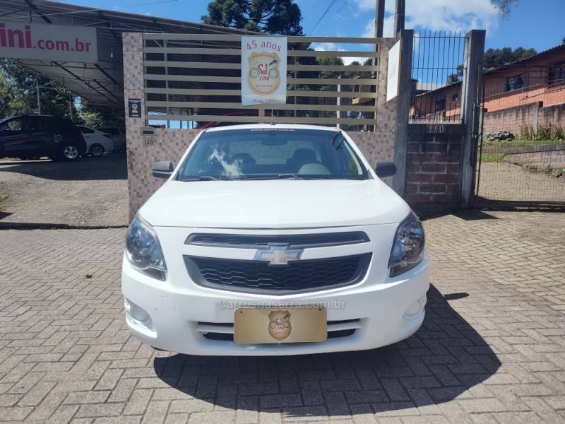 CHEVROLET - COBALT - 2011/2012 - Branca - R$ 32.900,00
