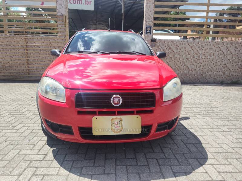 FIAT - STRADA - 2010/2011 - Vermelha - R$ 39.900,00