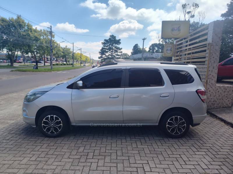 CHEVROLET - SPIN - 2014/2015 - Prata - R$ 54.900,00