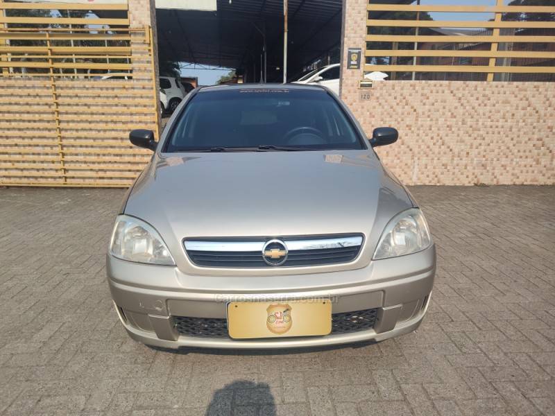 CHEVROLET - CORSA - 2012/2012 - Bege - R$ 31.900,00