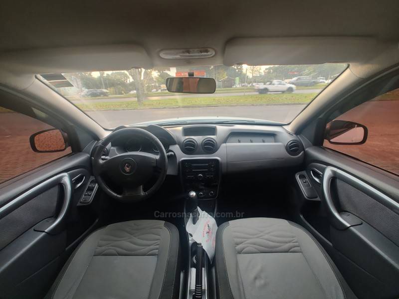 RENAULT - DUSTER - 2013/2014 - Branca - R$ 51.900,00