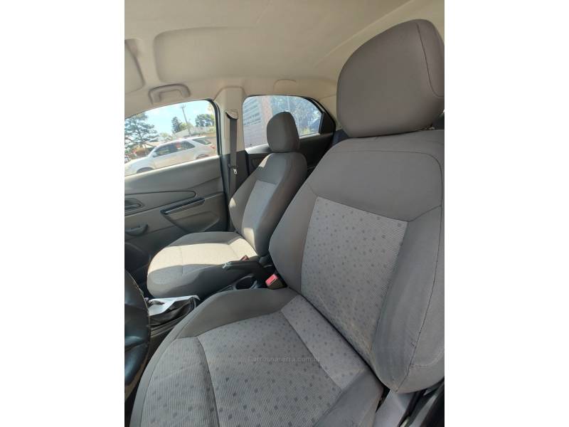 CHEVROLET - COBALT - 2011/2012 - Branca - R$ 32.900,00