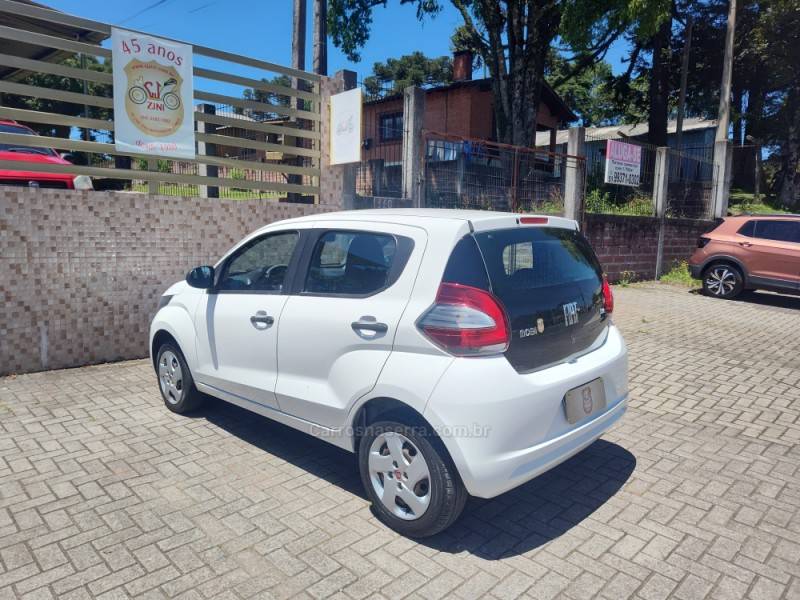 FIAT - MOBI - 2019/2020 - Branca - R$ 44.900,00