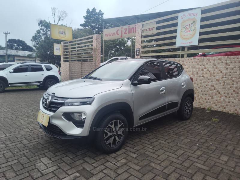 RENAULT - KWID - 2022/2023 - Prata - R$ 53.900,00