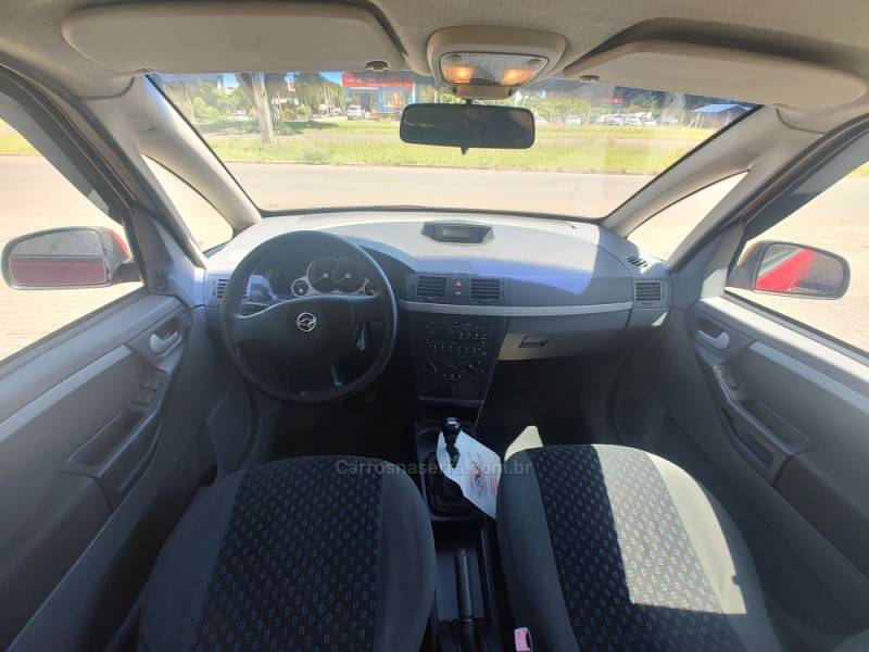 CHEVROLET - MERIVA - 2010/2011 - Vermelha - R$ 31.900,00