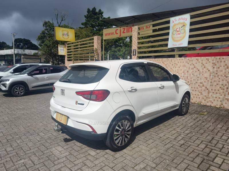 FIAT - ARGO - 2021/2022 - Branca - R$ 59.900,00
