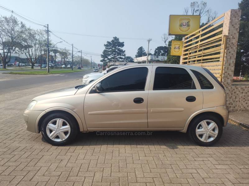 CHEVROLET - CORSA - 2012/2012 - Bege - R$ 31.900,00