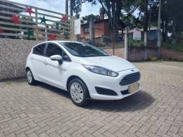 FORD - FIESTA - 2016/2017 - Branca - R$ 47.900,00
