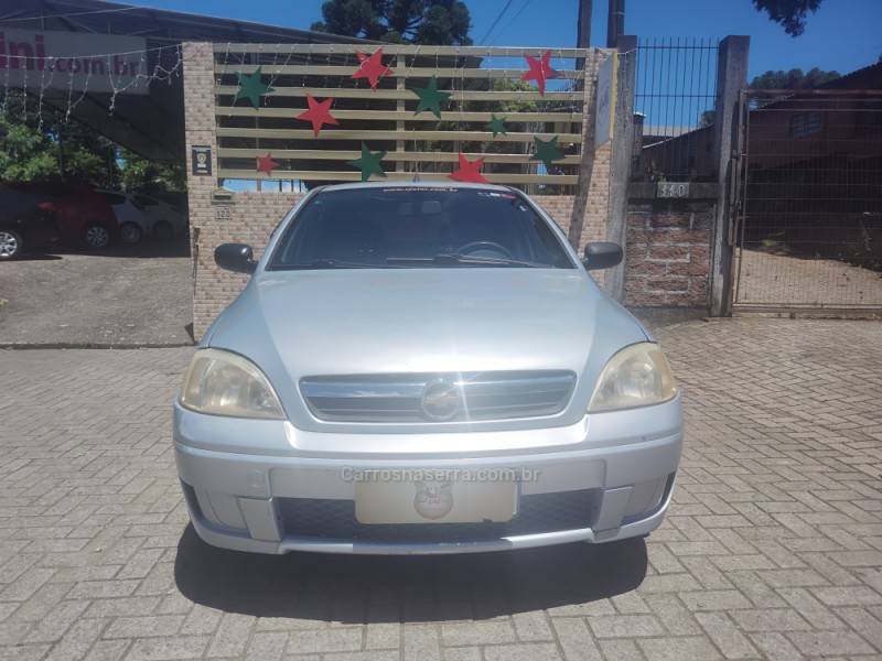 CHEVROLET - CORSA - 2008/2008 - Prata - R$ 19.900,00