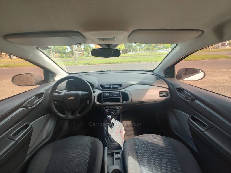 CHEVROLET - ONIX - 2018/2018 - Branca - R$ 44.900,00