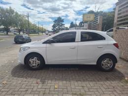 CHEVROLET - ONIX - 2014/2015 - Branca - R$ 45.900,00