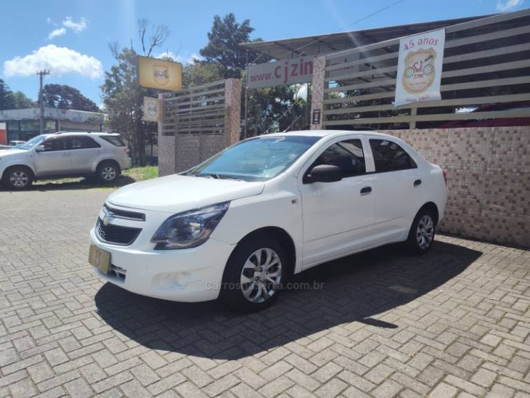 CHEVROLET - COBALT - 2011/2012 - Branca - R$ 32.900,00