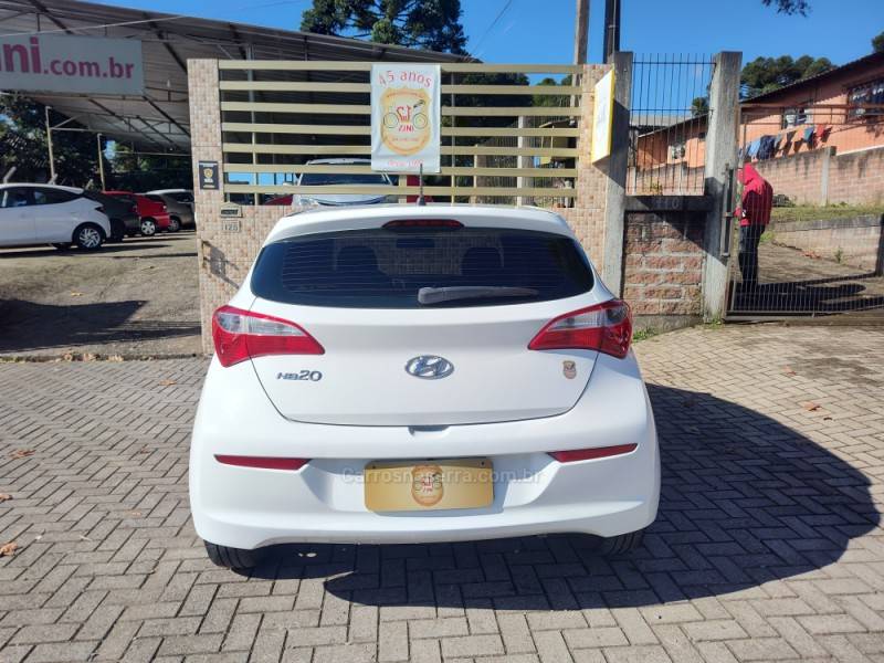 HYUNDAI - HB20 - 2016/2016 - Branca - R$ 48.900,00