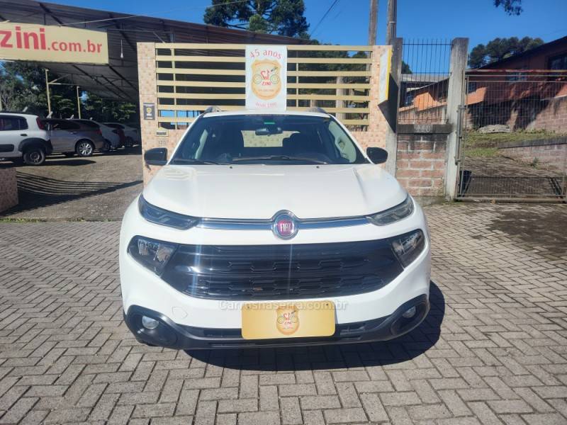 FIAT - TORO - 2016/2017 - Branca - R$ 84.900,00