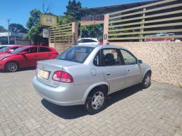 CHEVROLET - CLASSIC - 2011/2012 - Prata - R$ 27.900,00