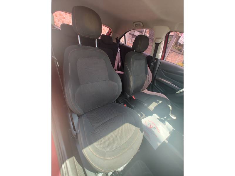 CHEVROLET - ONIX - 2014/2015 - Vermelha - R$ 47.900,00